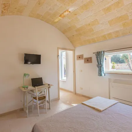 Lamia Der Vesper By Interhome San Michele Salentino